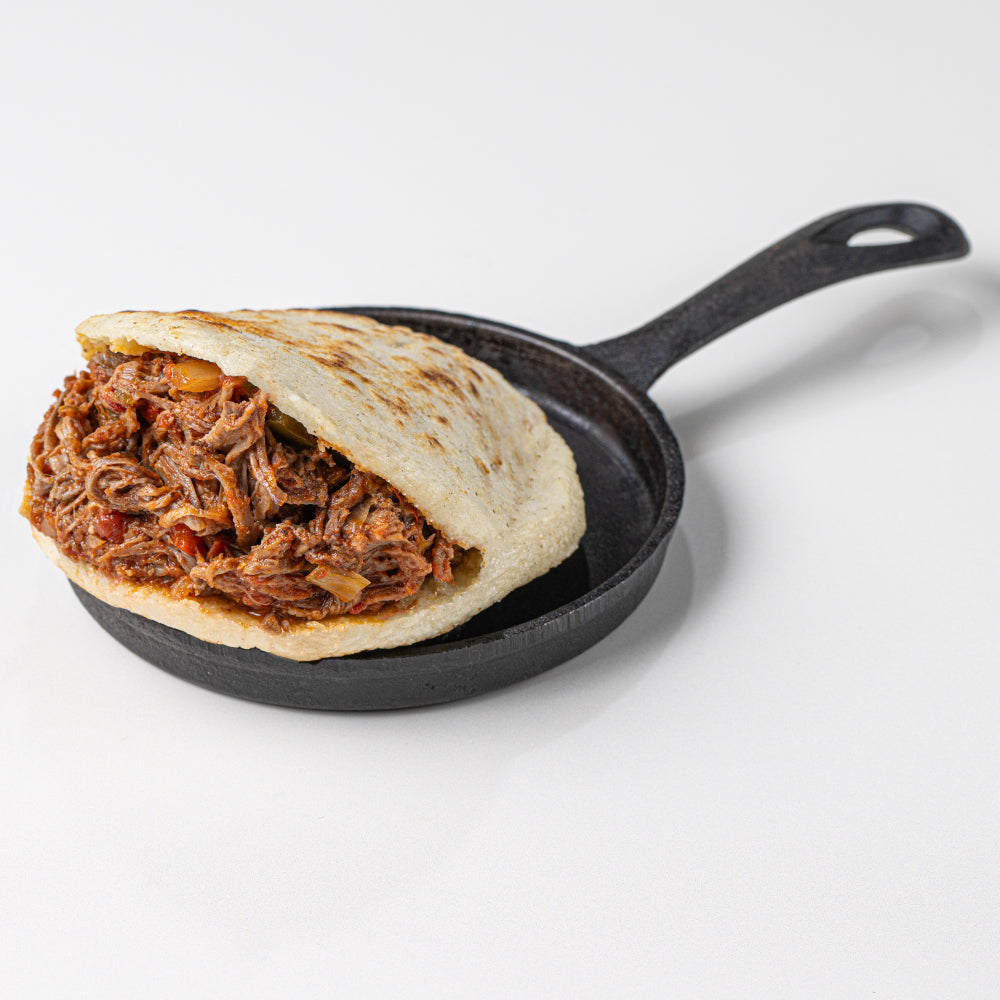 Arepa de Carne Mechada