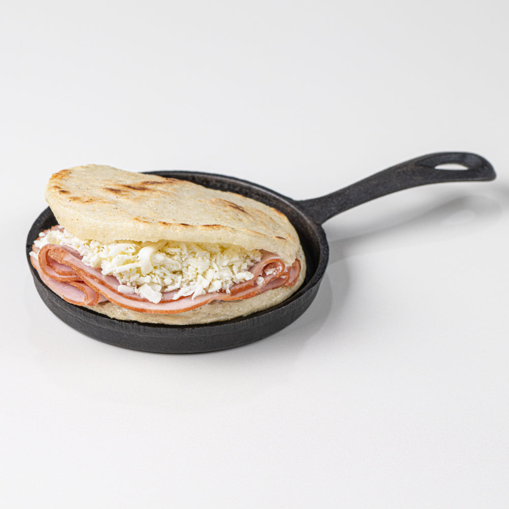 Arepa de Jamón y Queso